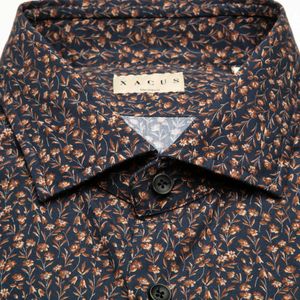 Tailor fit shirt with little flowers print