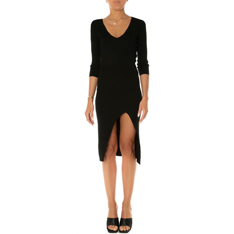 DONNA-AKEP-ABITI-CORTI-1490851