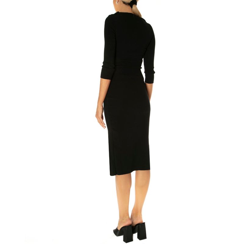 DONNA-AKEP-ABITI-CORTI-1490851