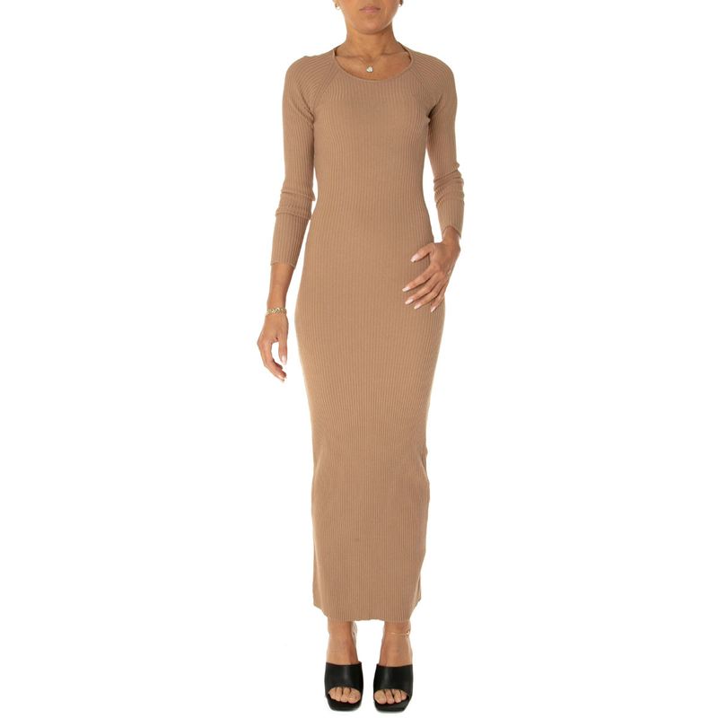 DONNA-AKEP-ABITI-CORTI-1490852