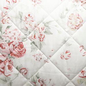 Double quilt with floral print