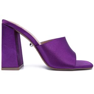 Karima sandal with heel
