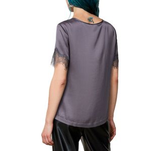 T-Shirt grigia in satin con pizzo