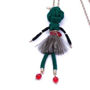 Collana con bambola pendente Violino