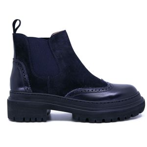 Buttero ankle boot with stitching