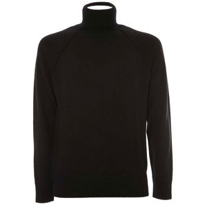 Black turtleneck in virgin wool