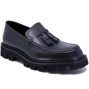 Mocassino Nebrasca in pelle con nappine