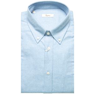 Classic fit light blue shirt with pocket