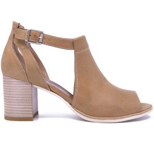 Lucky sandal with perforated upper