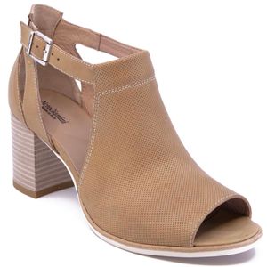 Lucky sandal with perforated upper