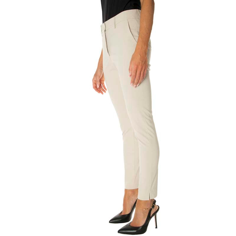 DONNA-ESSENZIALE-CLASSICI-1467437