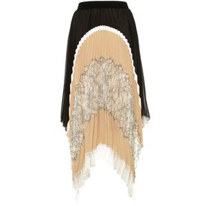 Pleated skirt with lace