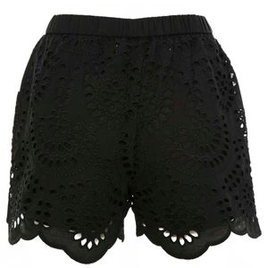 Shorts neri in sangallo