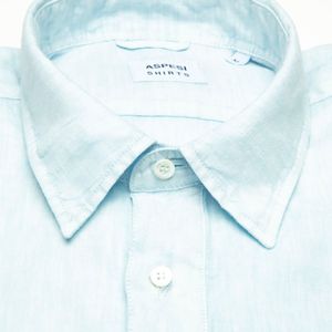 Camicia azzurra in lino con taschino