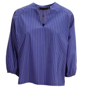 Blusa blu a righe con scollo a V