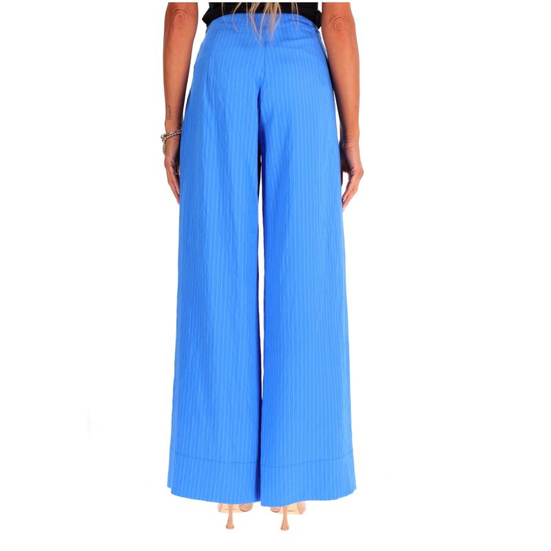 DONNA-ESSENZIALE-CLASSICI-1545862
