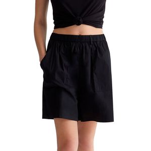 Shorts in tessuto stretch con cintura