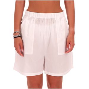 Shorts in tessuto stretch con cintura