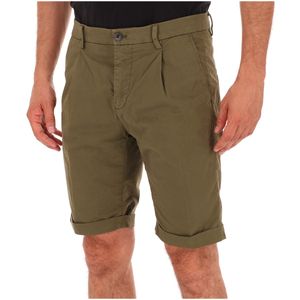 Bermuda chino Osaka