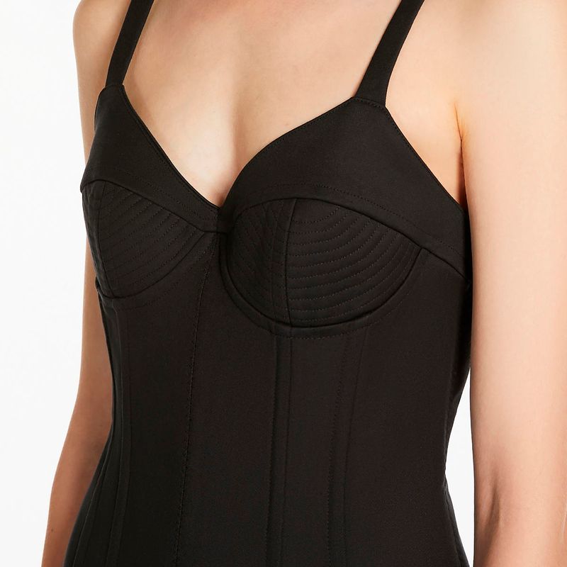 DONNA-MAX-MARA-ABITI-CORTI-1523300