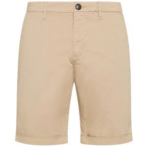 Bermuda chino con risvolti