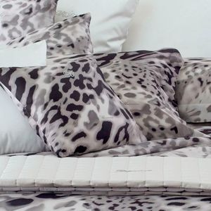 Dakota cushion 42x42
