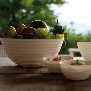 White Tierra XL bowl with lid