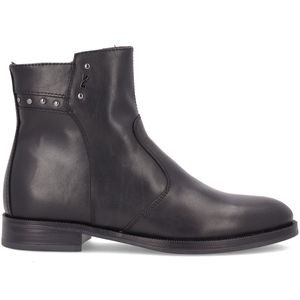 Black glove boot with zip on the side