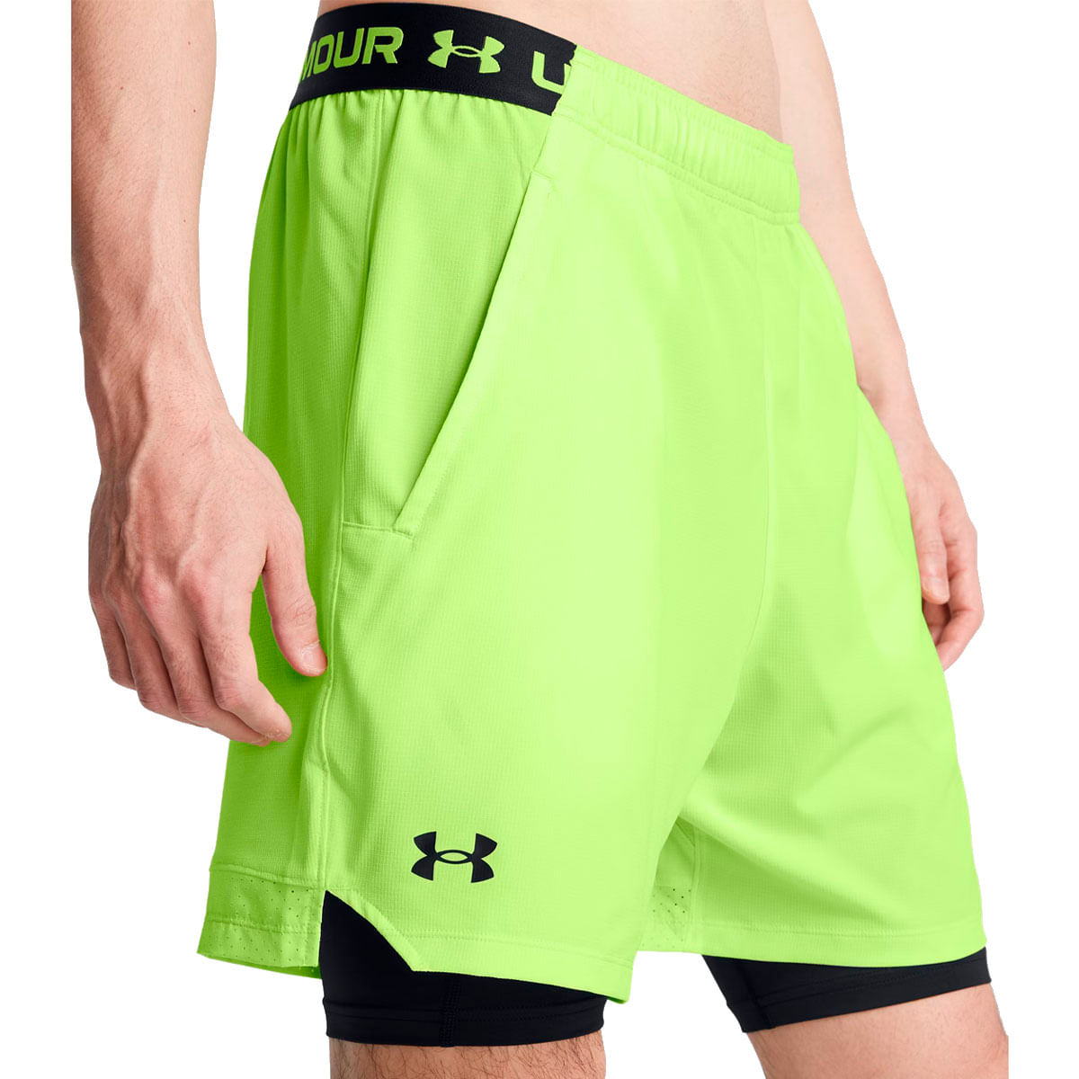 Under Armour Shorts verdi UA Vanish Woven su Arteni