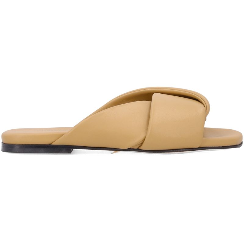 CALZATURE-LIVIANA-CONTI-ABITI-CORTI-1526358