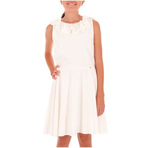 White dress with zip on the back