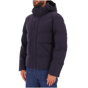 Padded jacket with side pockets