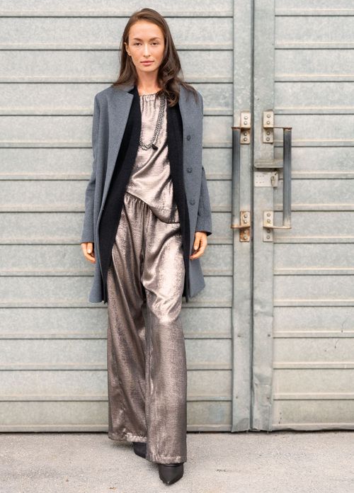 Il look argentato di Essenziale