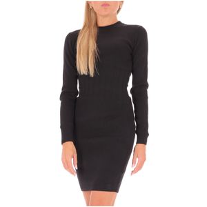 Short dress in ribbed jersey