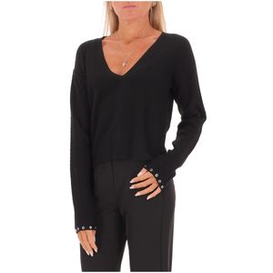 Essential Wool V-Neck Sweater