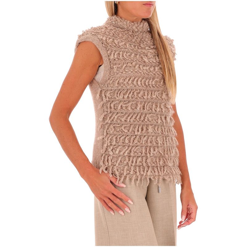 DONNA-D.EXTERIOR-ABITI-CORTI-1539921