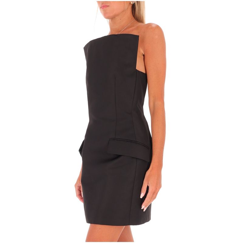 DONNA-MAX-MARA-ABITI-CORTI-1539301
