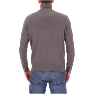 Turtleneck sweater in 100% extra-fine merino wool