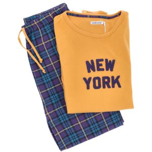Cotton pajama set with writing on the chest