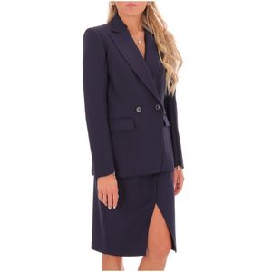 Essential double-breasted jacket