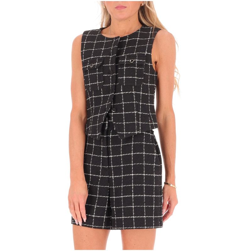 DONNA-MARELLA-ABITI-CORTI-1551470