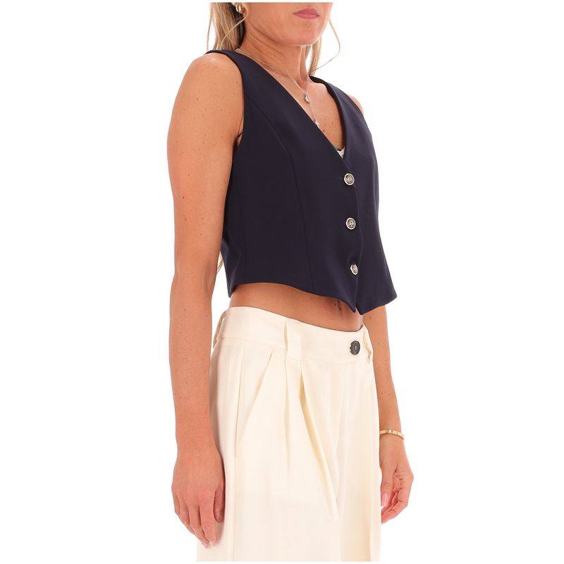 DONNA-MARELLA-ABITI-CORTI-1551591