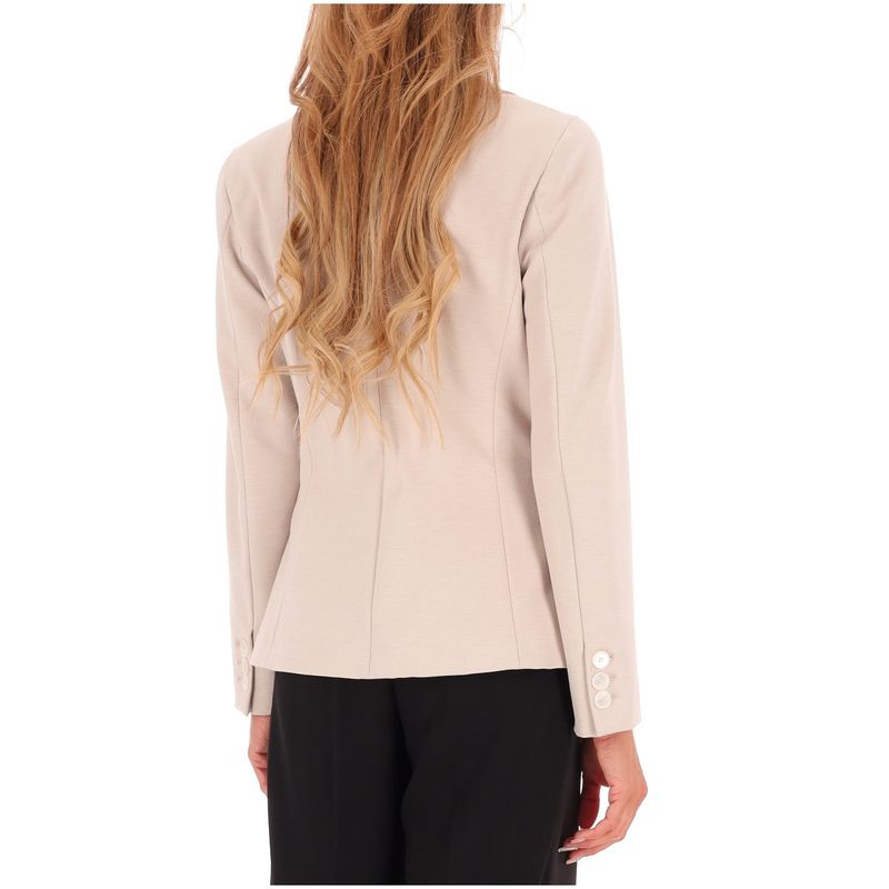 DONNA-MARELLA-GIACCHE-1551585