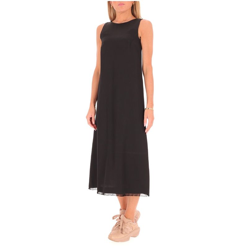 DONNA-MARELLA-ABITI-CORTI-1548918