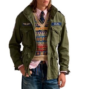 Giacca militare con toppe