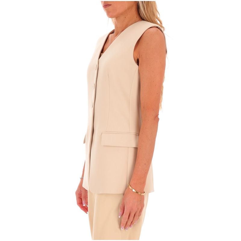 DONNA-PATRIZIA-PEPE-ABITI-CORTI-1548909