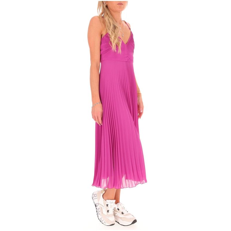 DONNA-PATRIZIA-PEPE-ABITI-CORTI-1556815