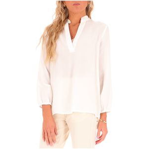White sweater with diamond-shaped relief workmanship