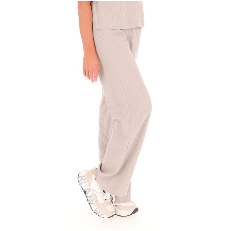 DONNA-ESSENZIALE-CLASSICI-1567355