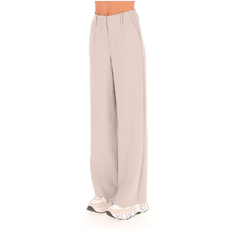 DONNA-ESSENZIALE-CLASSICI-1567355